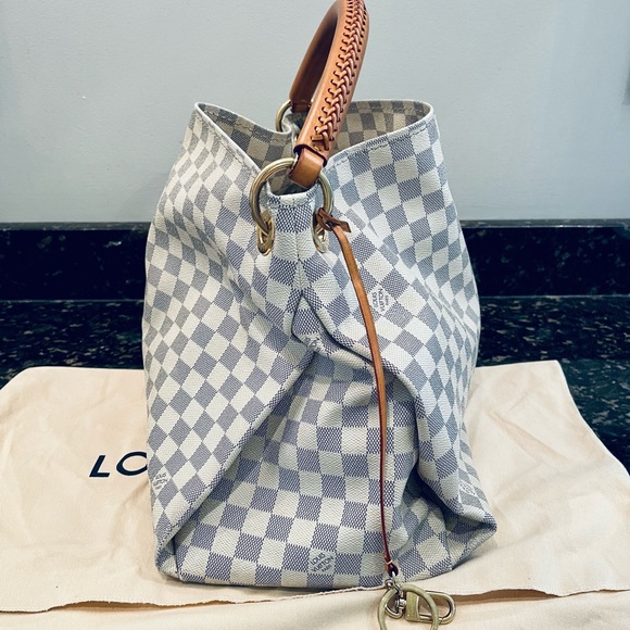 Louis Vuitton Artsy MM- Authentic - Picture 3 of 10
